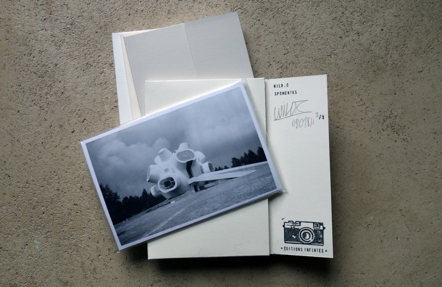 http://www.editionsinfinies.com/files/gimgs/th-106_1_v30.jpg