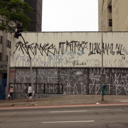 http://www.editionsinfinies.com/files/gimgs/th-113_DSC01682r.jpg