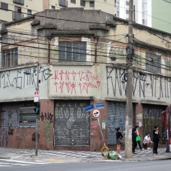 http://www.editionsinfinies.com/files/gimgs/th-113_DSC03770r.jpg