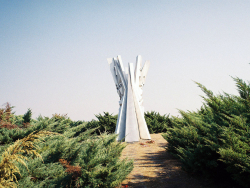 http://www.editionsinfinies.com/files/gimgs/th-78_4_v19.jpg