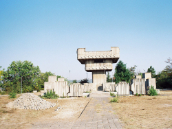 http://www.editionsinfinies.com/files/gimgs/th-78_F1040001.jpg