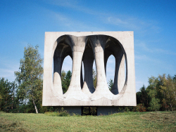 http://www.editionsinfinies.com/files/gimgs/th-78_F1050033.jpg