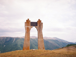 http://www.editionsinfinies.com/files/gimgs/th-78_F1080027.jpg