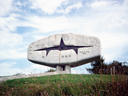 http://www.editionsinfinies.com/files/gimgs/th-78_bosnia-(3).jpg
